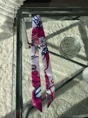 Silk Skinny Scarf in Fuchsia and White - Fashionable Women's Accessory